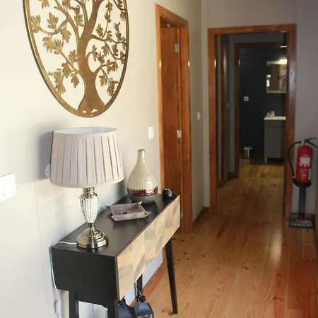 בקתה Chale De Montanha Com Lareira ויירה דו מיניו